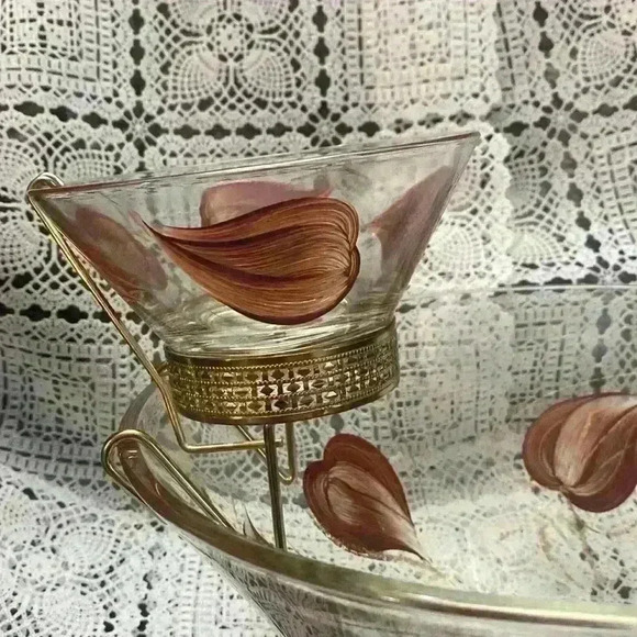 Vintage Glass Chip & Dip Set
Mid Century Modern Brown & Gold - Picture 14 of 16